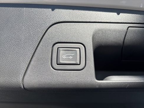 Used 2023 Buick Envision Preferred w/ Sport Touring Package image 16