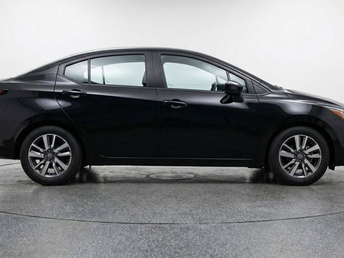 Used 2025 Nissan Versa SV image 11