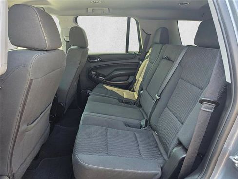 Used 2019 Chevrolet Tahoe LS AWD/4WD image 17