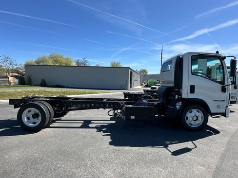 New 2027 Isuzu NPR image 3