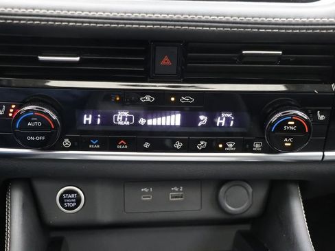 Used 2023 Nissan Rogue SL w/ SL Premium Package image 24