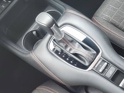 Used 2025 Honda HR-V Sport image 23