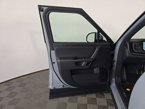 Used 2024 Rivian R1T Adventure AWD/4WD image 15