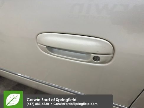 Used 2011 Cadillac DTS Luxury image 13