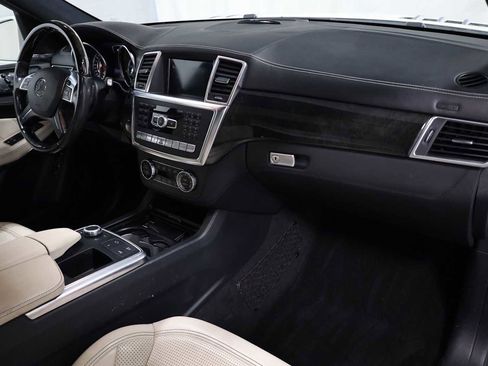Used 2015 Mercedes-Benz GL 63 AMG 4MATIC image 6