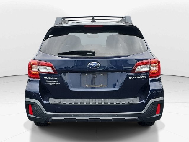 Used 2018 Subaru Outback 2.5i Limited AWD/4WD image 4