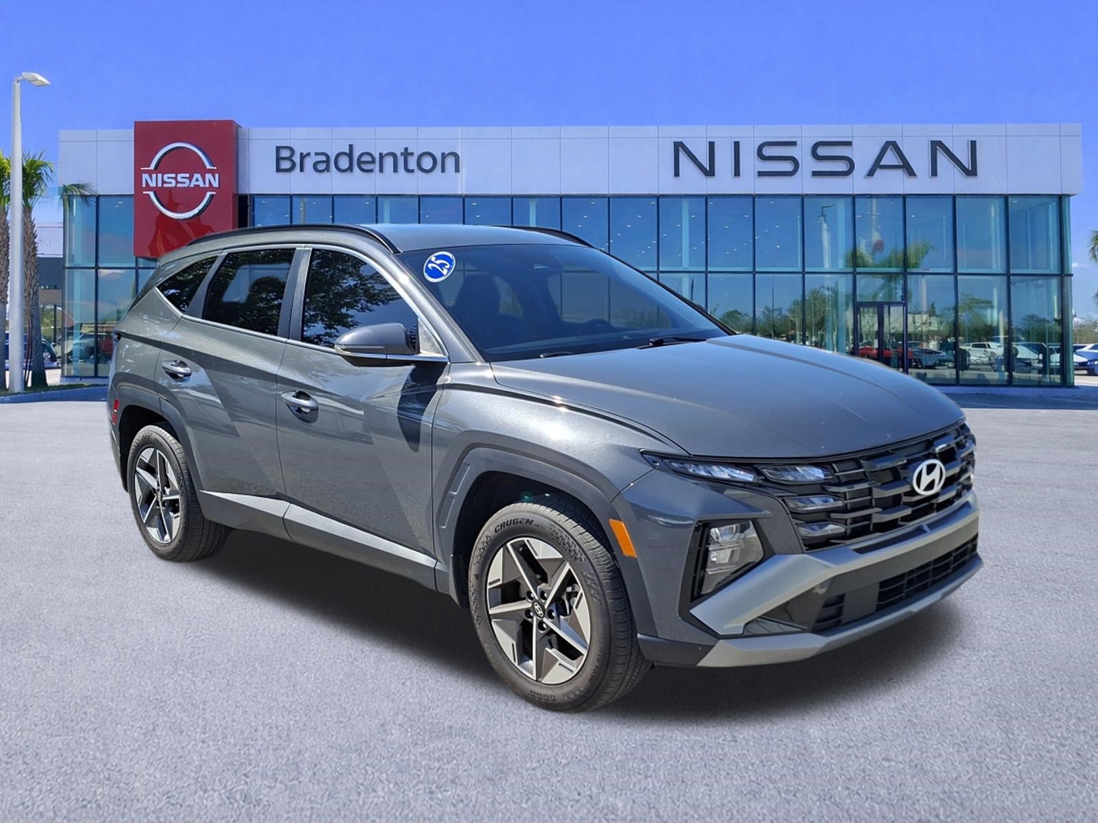 Used 2025 Hyundai Tucson SEL AWD/4WD image 3