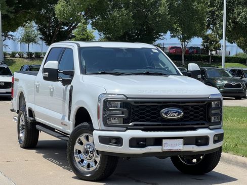 Used 2023 Ford F250 Lariat w/ Lariat Ultimate Package AWD/4WD image 2