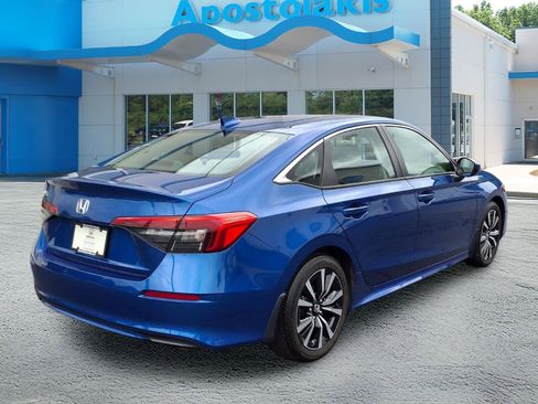 Certified 2023 Honda Civic EX image 3