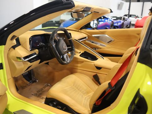 Used 2023 Chevrolet Corvette Z06 w/ Z07 Performance Package RWD image 21
