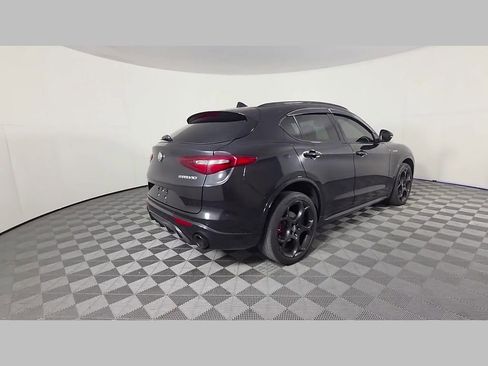 Used 2022 Alfa Romeo Stelvio Veloce AWD/4WD image 39