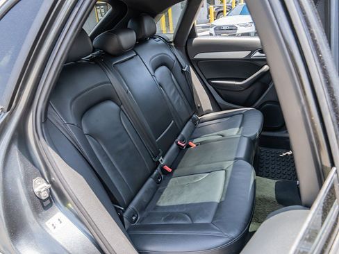 Used 2018 Audi Q3 2.0T Premium Plus w/ Premium Plus Package FWD image 22