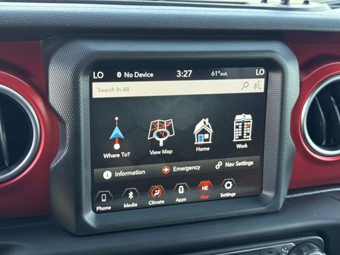 Used 2020 Jeep Gladiator Rubicon image 16