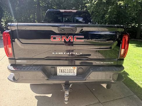 Used 2021 GMC Sierra 2500 Denali w/ Denali Ultimate Package AWD/4WD image 5