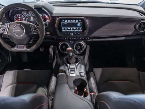 Used 2018 Chevrolet Camaro ZL1 image 29