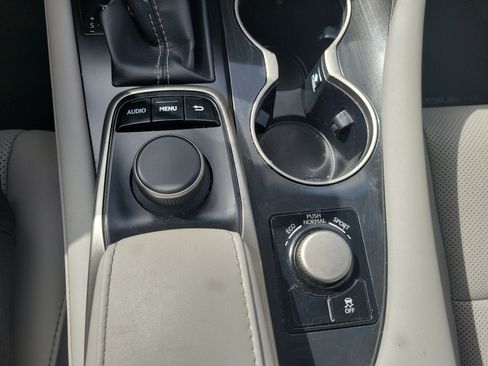 Used 2019 Lexus RX 350 FWD w/ Accessory Package image 32