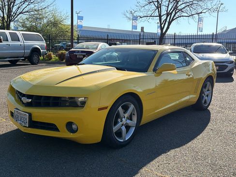 Used 2011 Chevrolet Camaro LT image 1