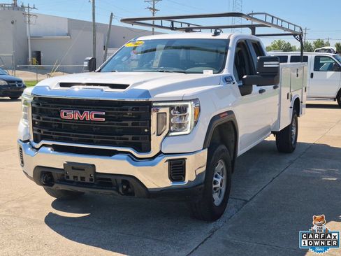 Used 2023 GMC Sierra 2500 Pro w/ Convenience Package AWD/4WD image 3