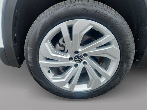 Used 2023 Volkswagen Atlas SE AWD/4WD image 9