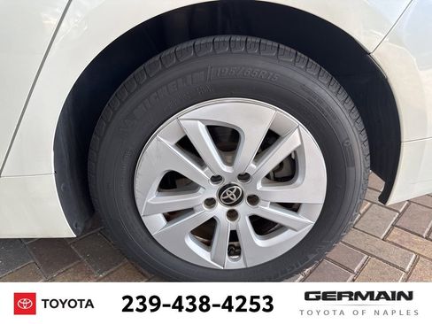 Used 2016 Toyota Prius Two FWD image 11