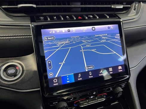 Certified 2022 Jeep Grand Cherokee L Limited image 8