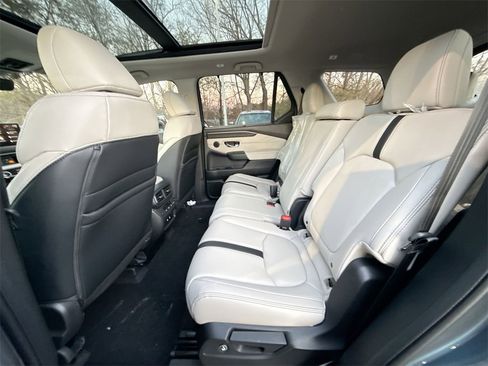 New 2026 Honda Pilot Touring image 24