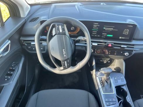 New 2026 Kia Sportage LX w/ LX Convenience Package FWD image 10