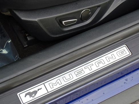 Used 2019 Ford Mustang Premium RWD image 13