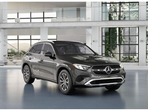 Used 2026 Mercedes-Benz GLC 300 4MATIC image 10