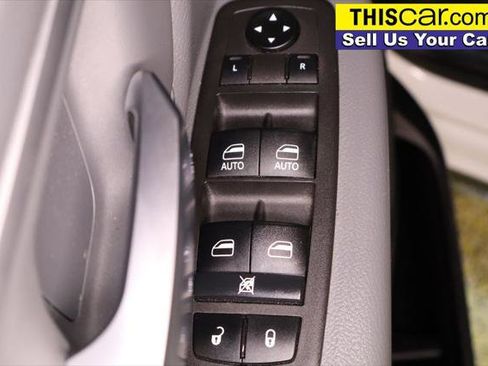 Used 2021 RAM 1500 Big Horn RWD image 35