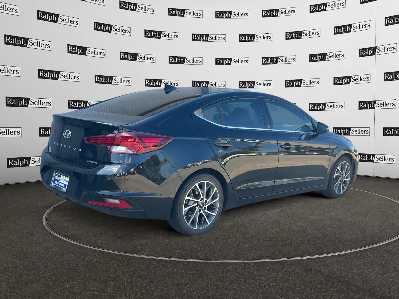Used 2020 Hyundai Elantra Limited FWD image 5