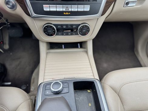 Used 2013 Mercedes-Benz ML 350 4MATIC image 25