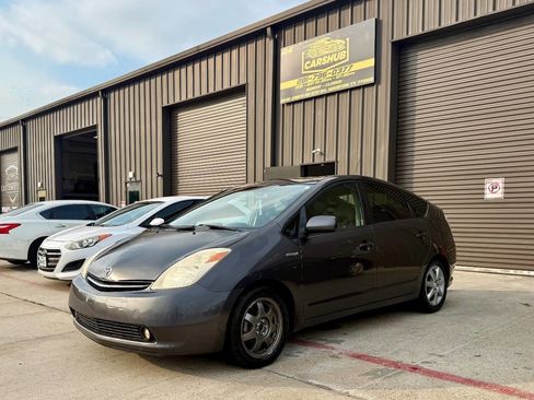 Used 2007 Toyota Prius Touring image 2