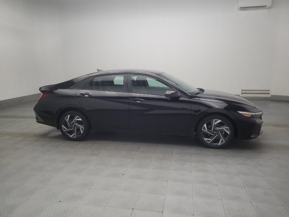 Used 2025 Hyundai Elantra Sport FWD image 11