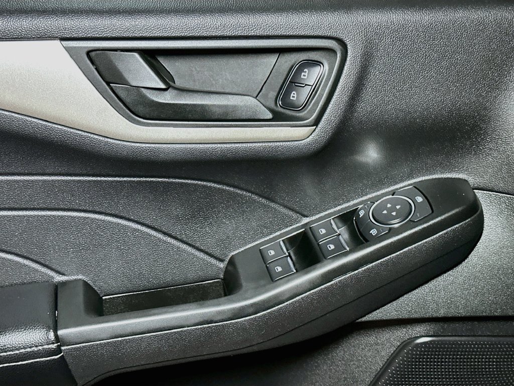 Certified 2022 Ford Escape SE AWD/4WD image 17