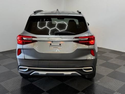 Used 2023 Kia Seltos S AWD/4WD image 9