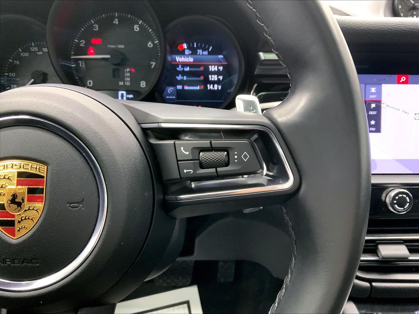 Certified 2023 Porsche Macan AWD/4WD image 15