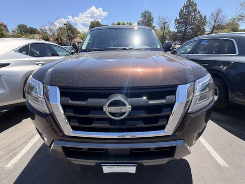 Used 2022 Nissan Armada SL AWD/4WD image 2