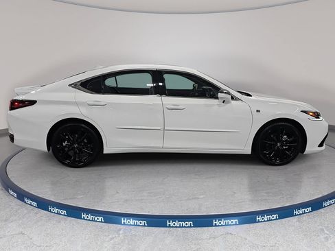 Used 2023 Lexus ES 250 w/ Protection Package (P2) AWD/4WD image 5