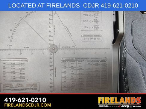 New 2026 RAM 1500 4x4 Crew Cab image 17