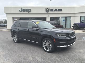 Used 2024 Jeep Grand Cherokee L Summit w/ Rear Seat Video Group I video 2