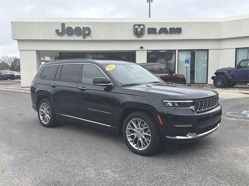 Used 2024 Jeep Grand Cherokee L Summit w/ Rear Seat Video Group I image 2