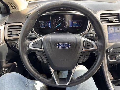 Used 2017 Ford Fusion Energi SE image 26