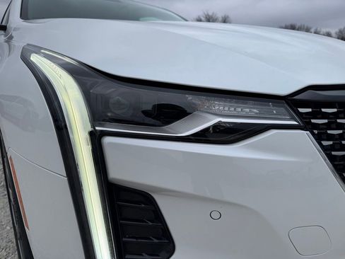 Certified 2023 Cadillac CT4 Premium Luxury w/ LPO, Exterior Accent Package image 9