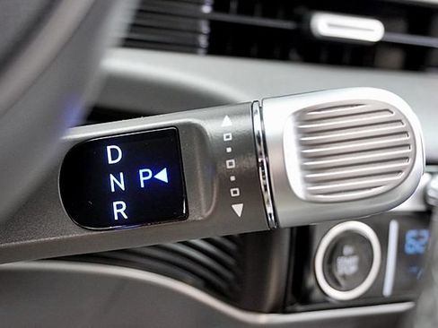 Certified 2024 Hyundai Ioniq 5 Limited RWD image 31