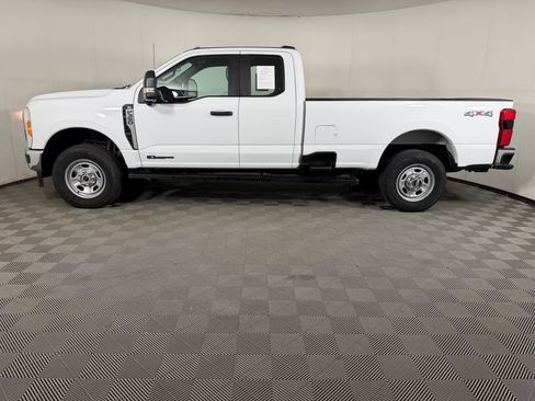 Used 2023 Ford F350 XL w/ 360-Degree Camera Package AWD/4WD image 2