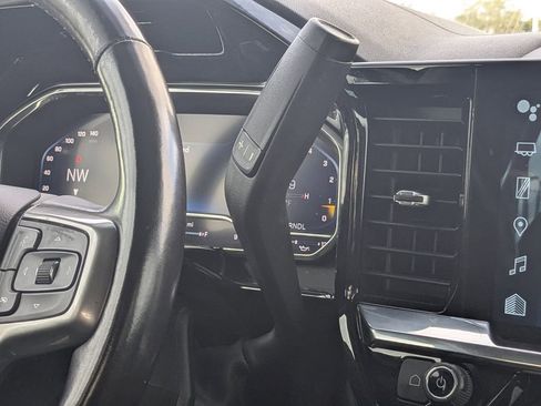 Used 2022 Chevrolet Silverado 1500 LT Trail Boss image 20