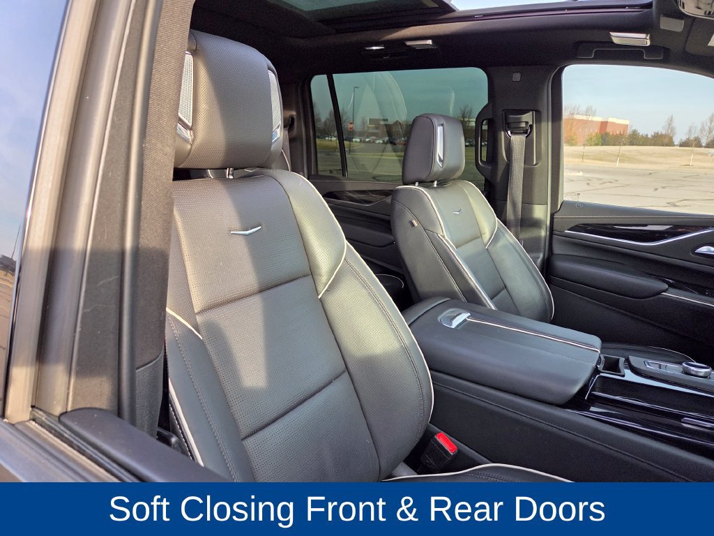 Used 2023 Cadillac Escalade ESV Sport w/ Touring Package AWD/4WD image 36