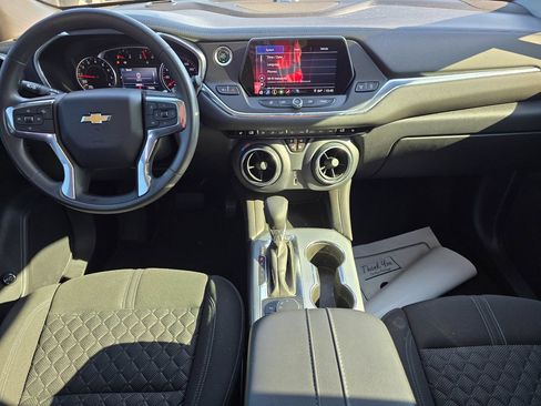 Used 2022 Chevrolet Blazer LT FWD image 25
