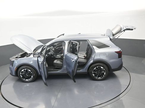 Used 2025 Kia Sorento S FWD image 66